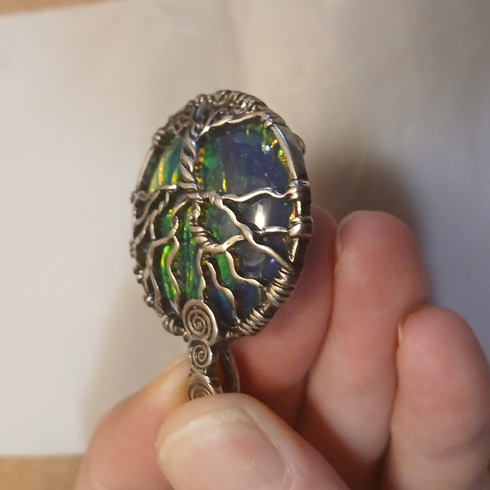 Stunning "TREE OF LIFE" Pendant - Picture 6 of 9